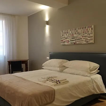 Residenza Pellacani 公寓